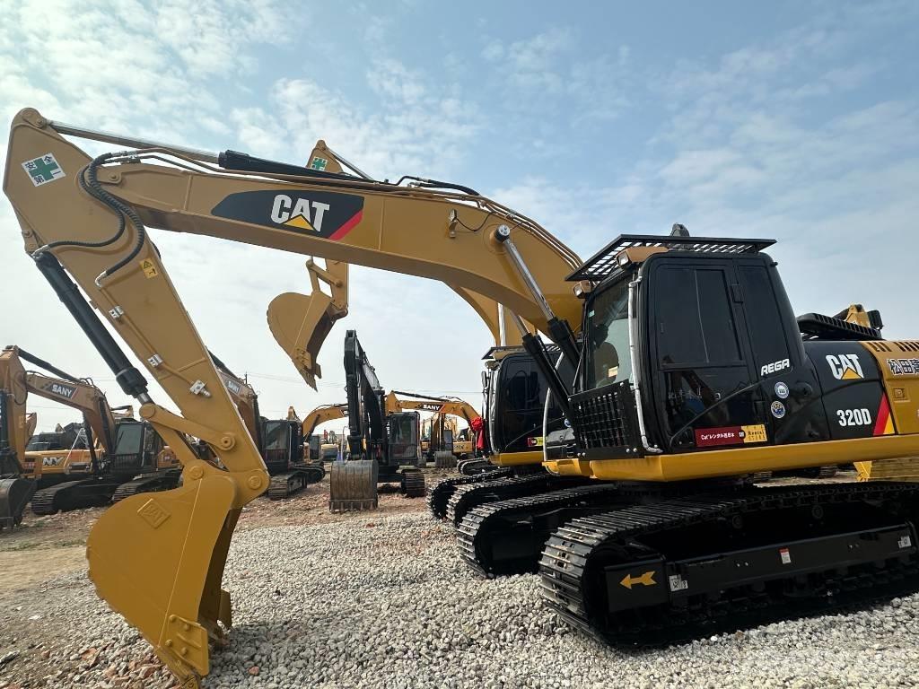 CAT 320 D Vikšriniai ekskavatoriai
