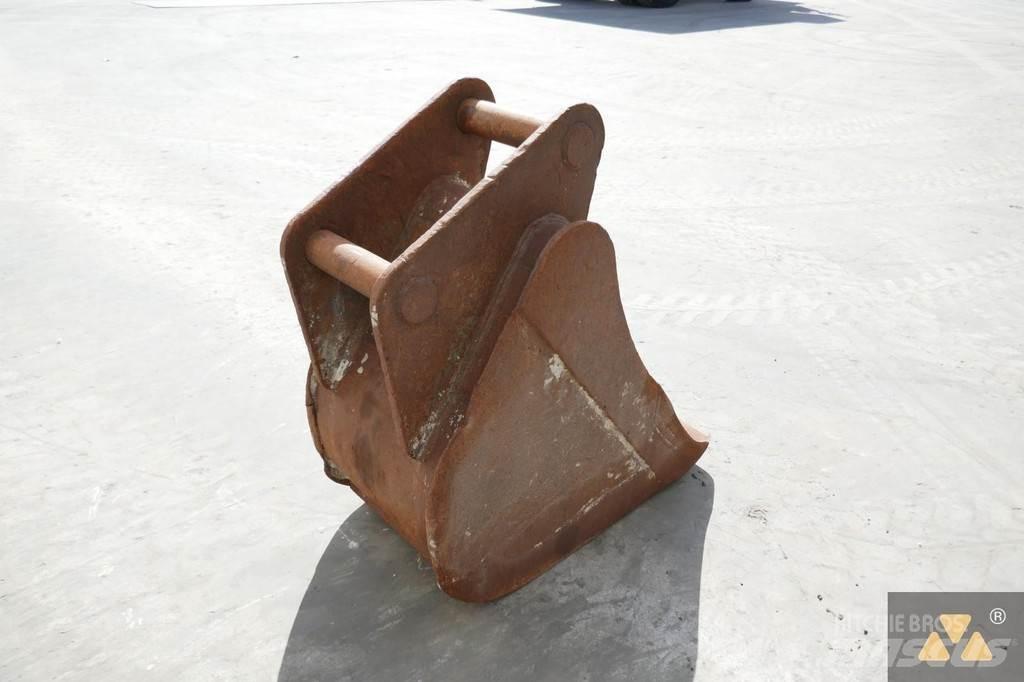 CAT 320 Bucket Kaušai