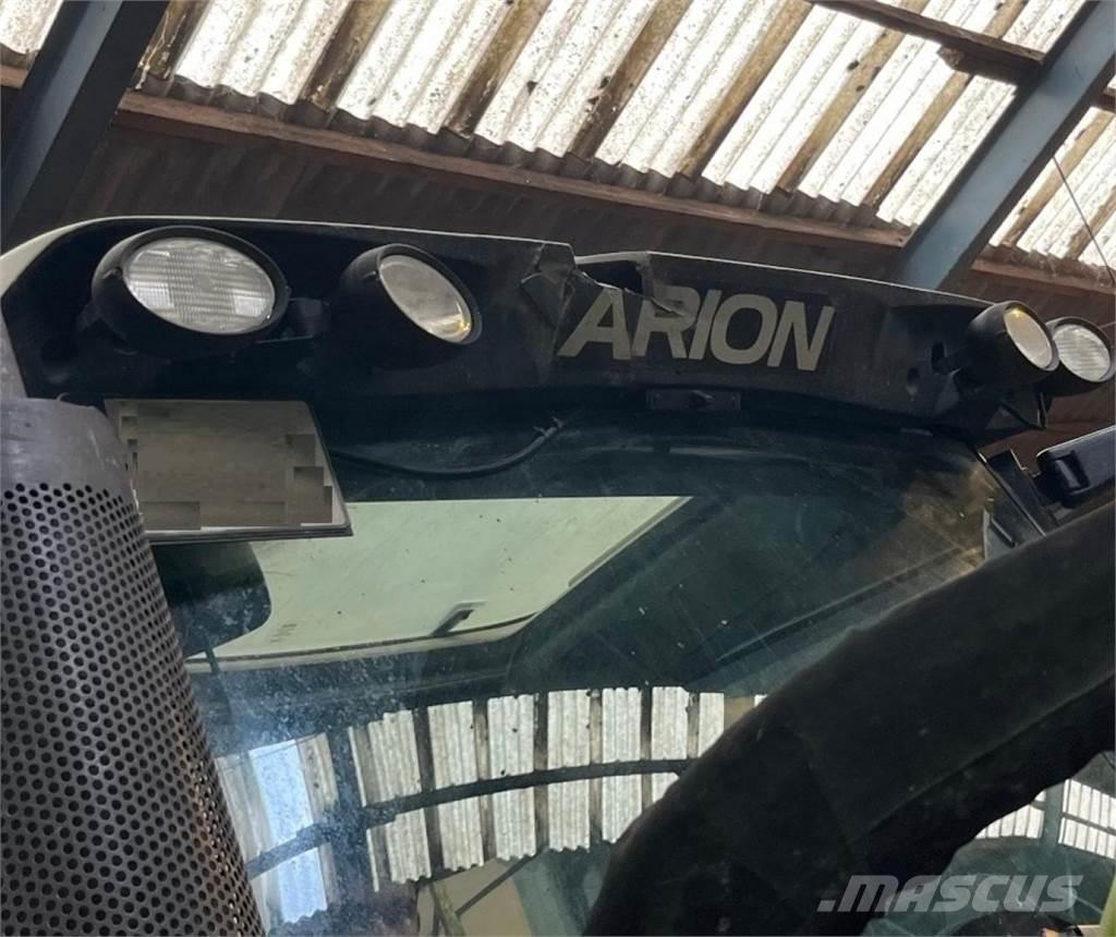 CLAAS Arion 420 Traktoriai