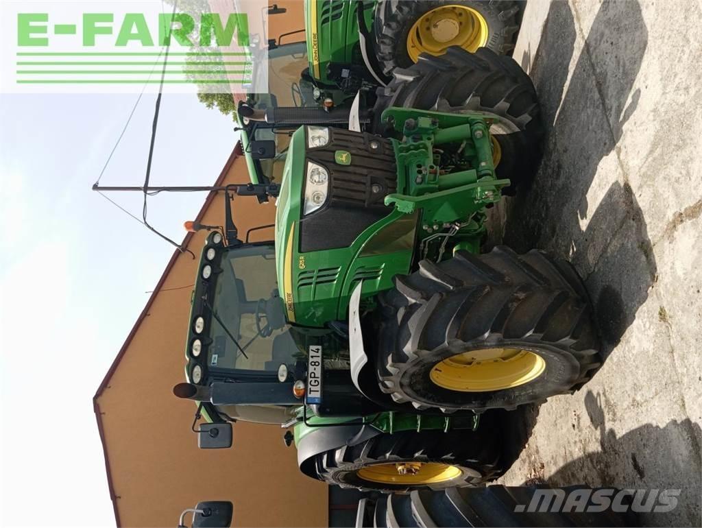 John Deere 6215R Traktoriai