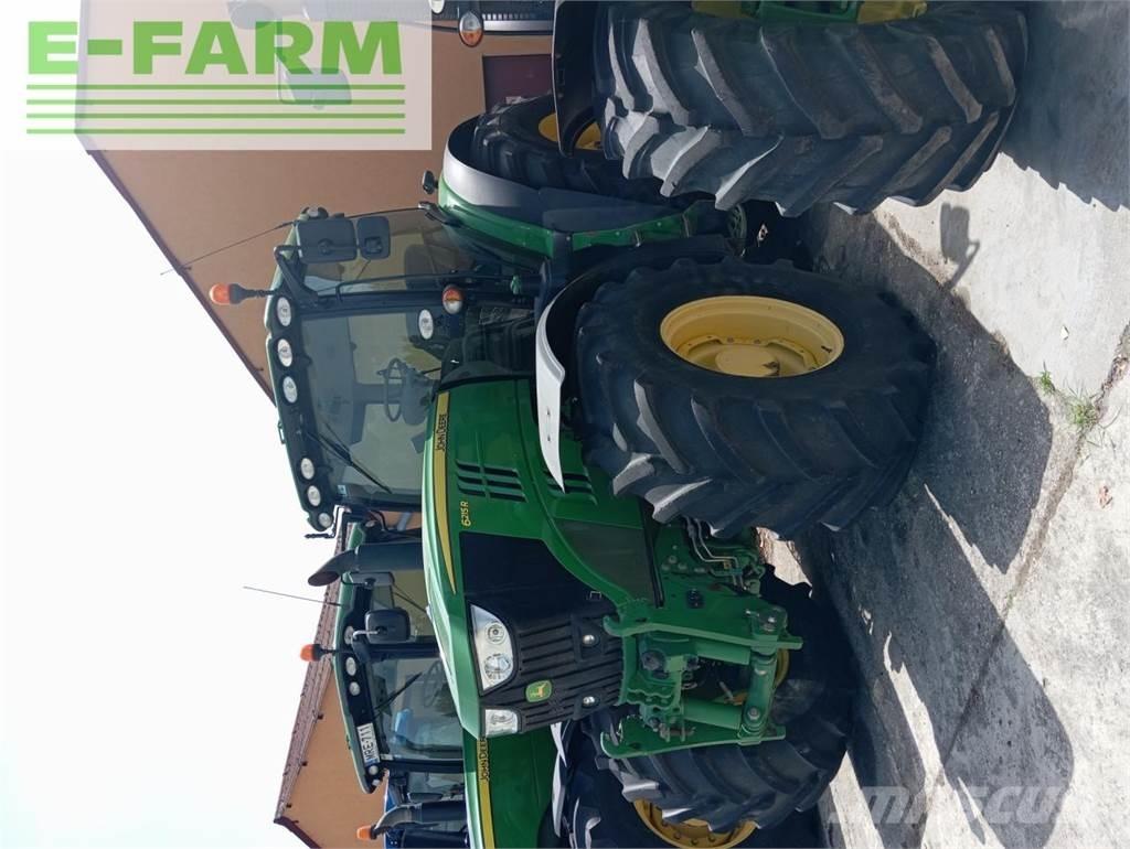 John Deere 6215R Traktoriai