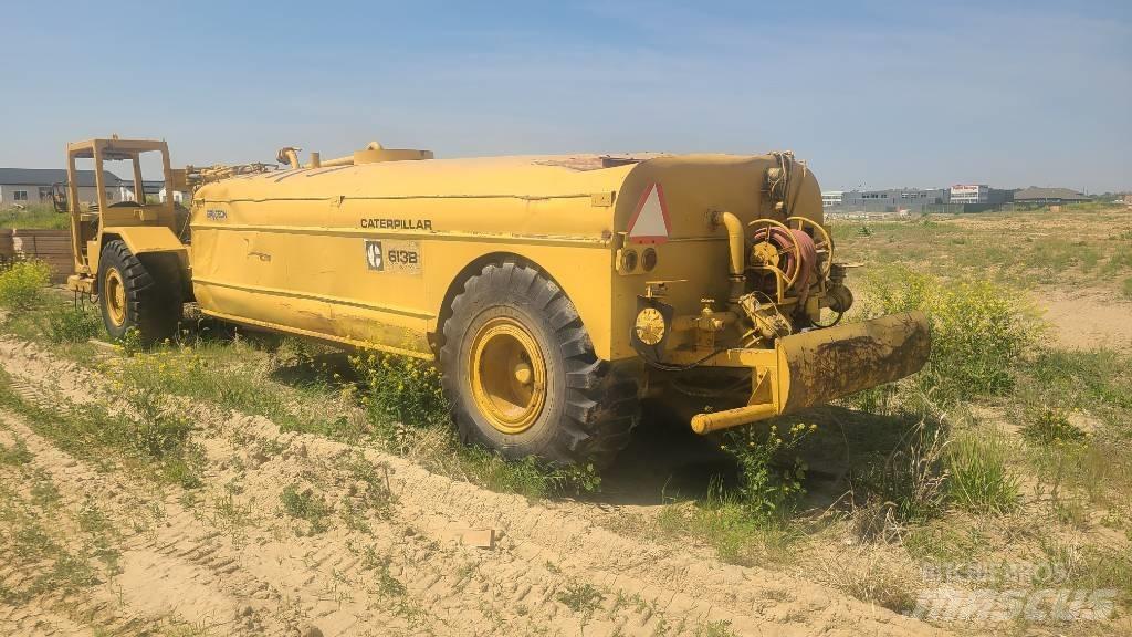 CAT 613 B Vandens sunkvežimiai