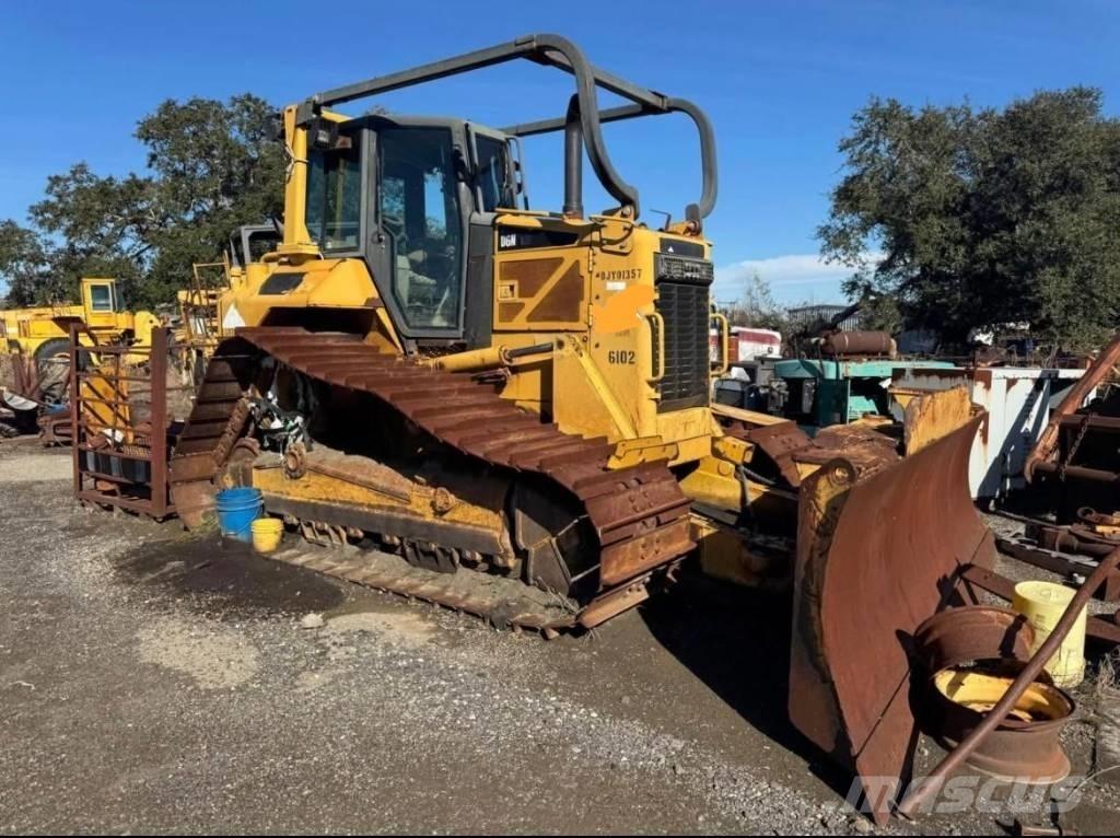 CAT D 6 M Vikšriniai buldozeriai