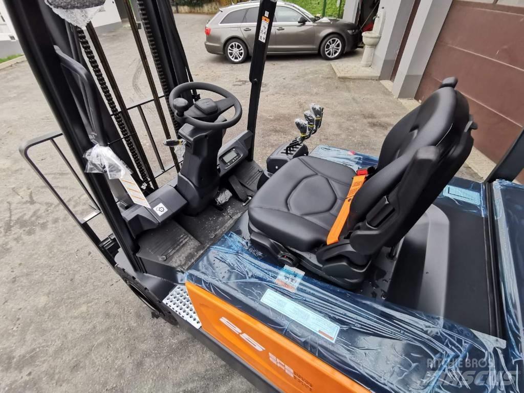 Doosan B25S-7 Elektriniai šakiniai krautuvai