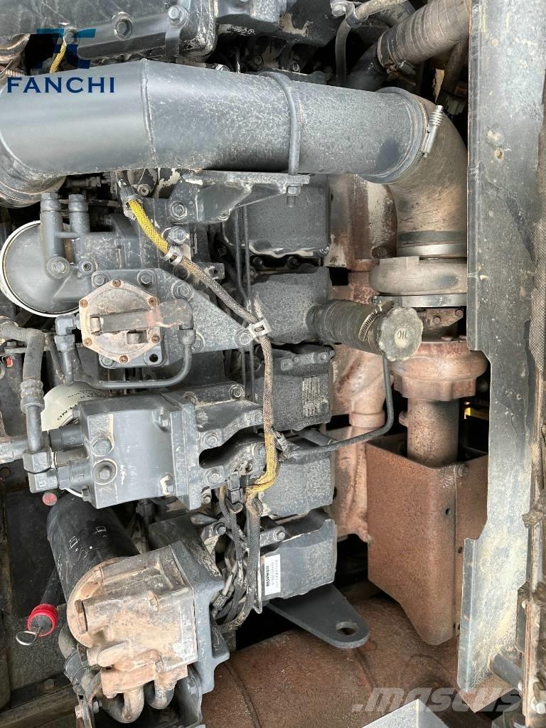 Komatsu PC 450 LC Vikšriniai ekskavatoriai