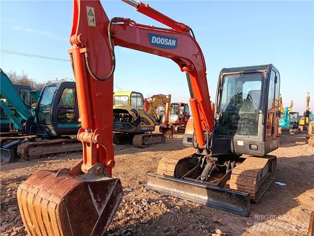 Doosan DH 60-7 Mini ekskavatoriai < 7 t