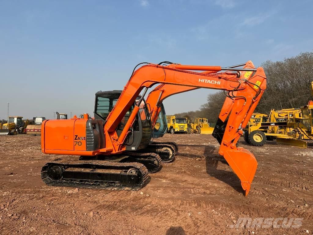 Hitachi ZX 70 Vidutinės galios ekskavatoriai 7-12 t