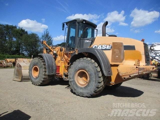 CASE 921 E Naudoti ratiniai krautuvai