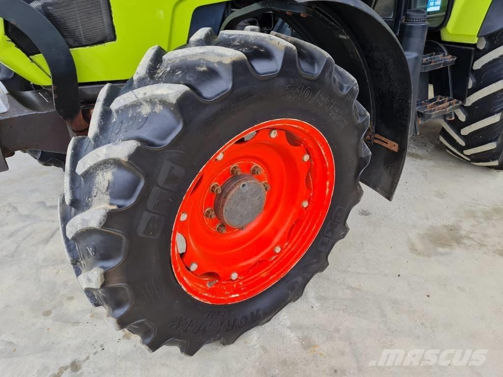 CLAAS Arion 410 Traktoriai