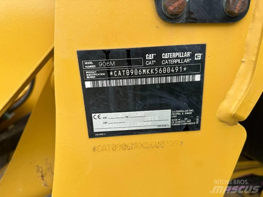 CAT 906 Naudoti ratiniai krautuvai