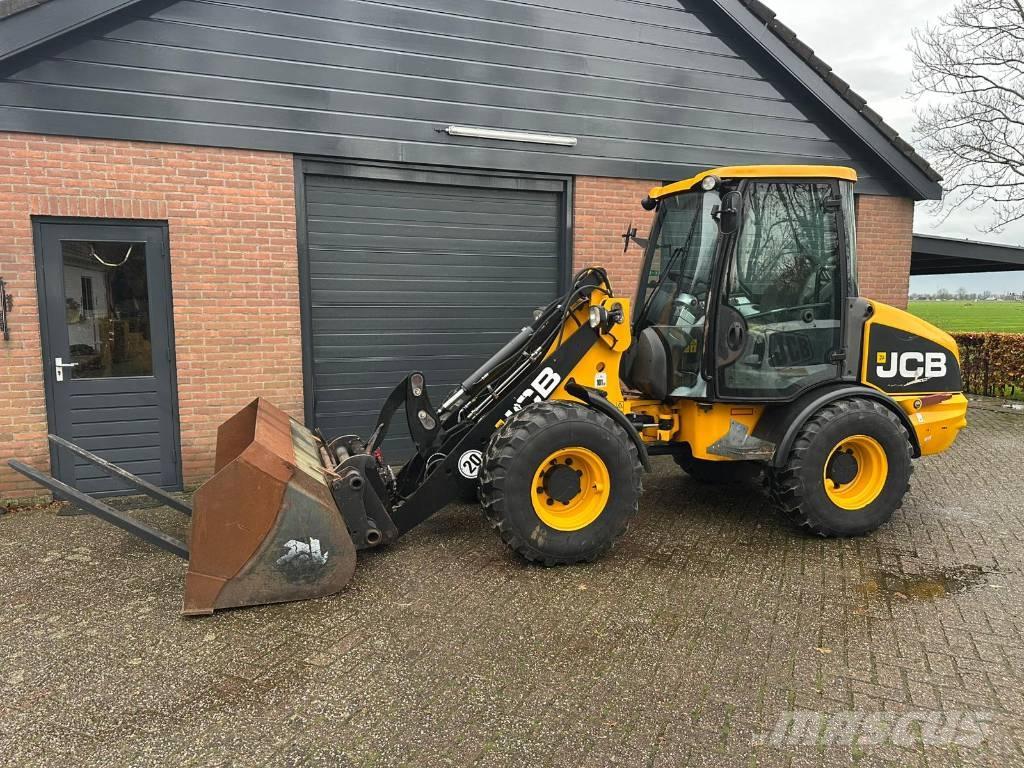 JCB 406 Naudoti ratiniai krautuvai
