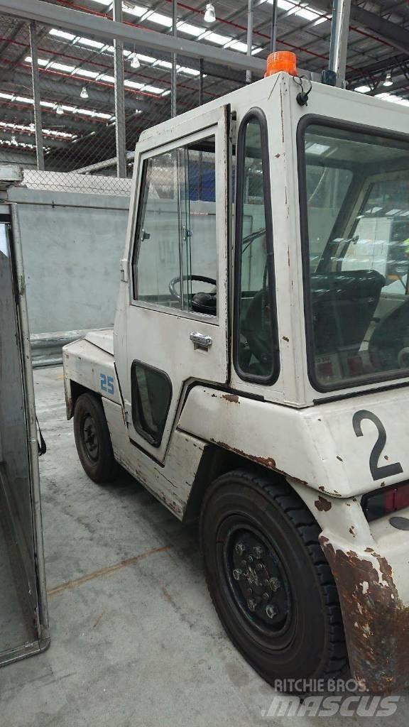 Toyota 42-2TD25 Krovimas/Kėlimas - Kita