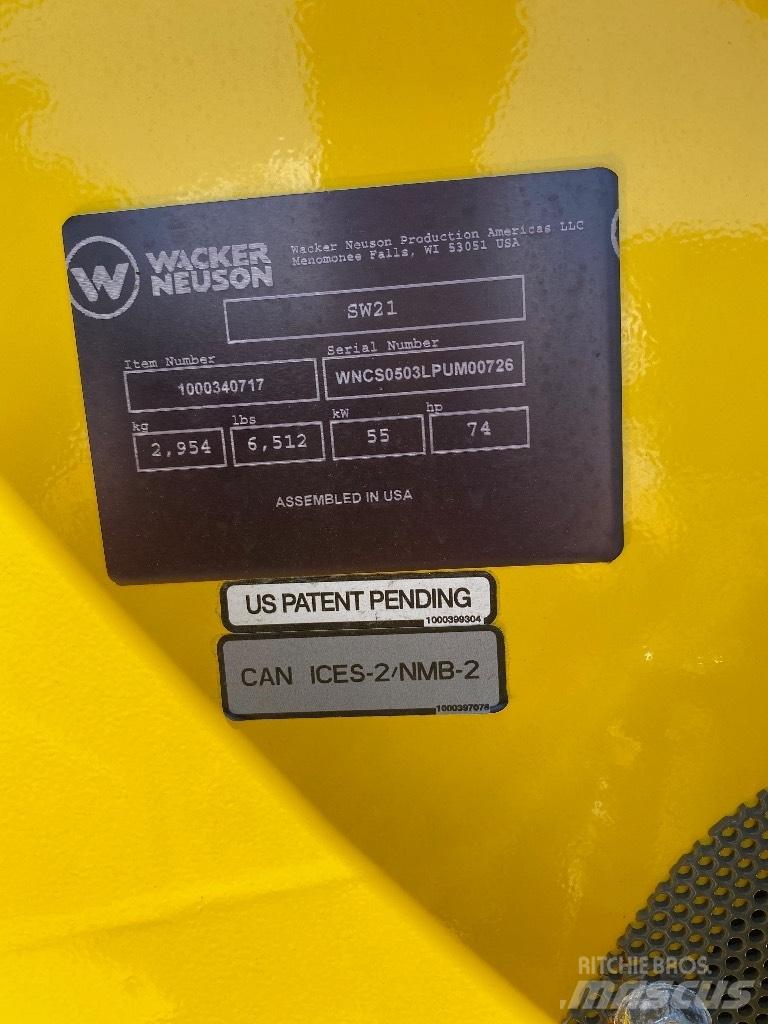 Wacker Neuson sw21 Krautuvai su šoniniu pasukimu