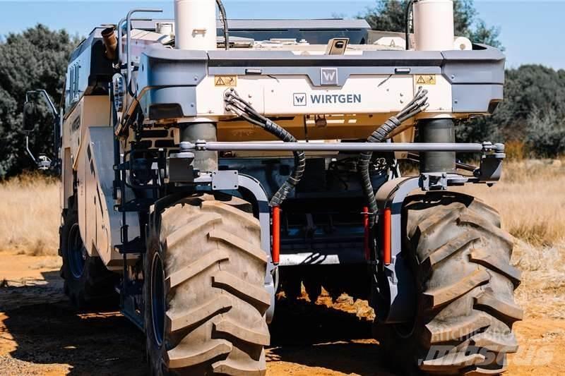 Wirtgen WR240 Kita