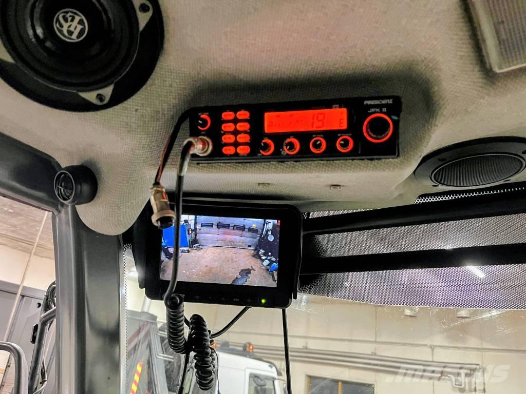 Liebherr L 524 Naudoti ratiniai krautuvai