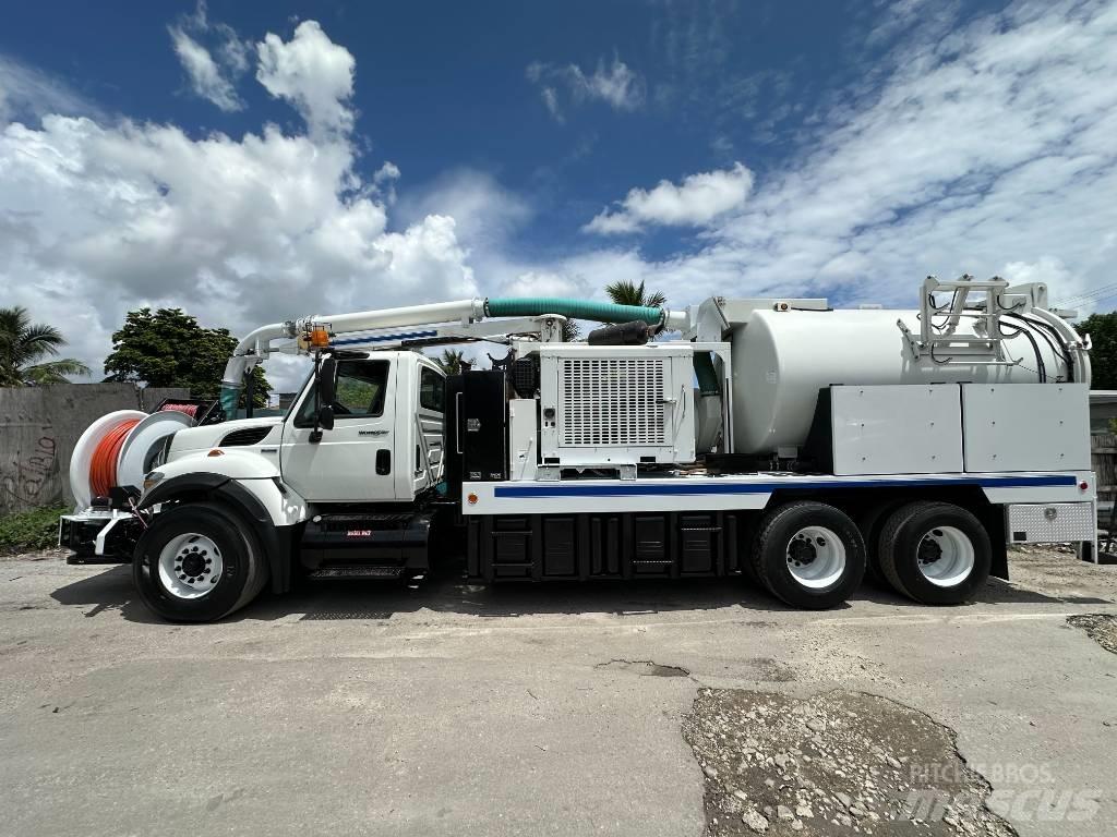 International 7400 Kombinuotos paskirties / vakuuminiai sunkvežimiai