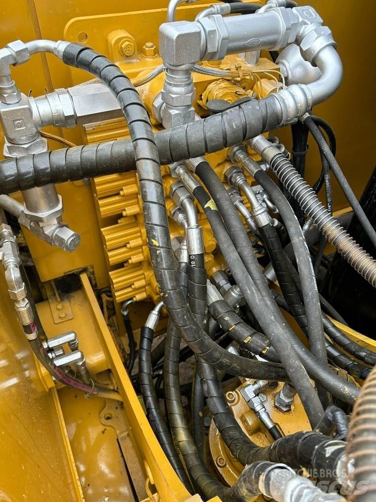 CAT 308E2 Vikšriniai ekskavatoriai