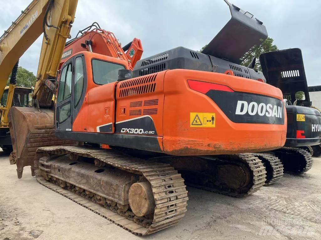 Doosan DX300LC-9C Vikšriniai ekskavatoriai
