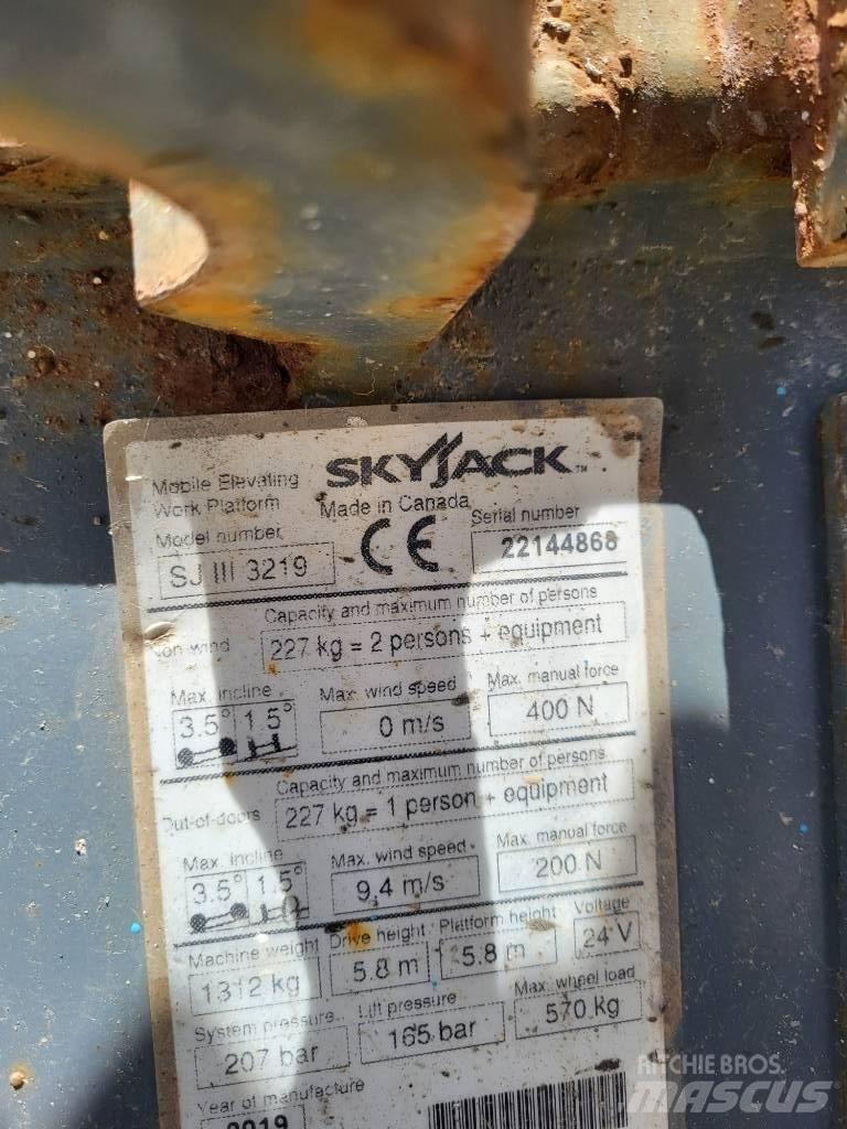 SkyJack 32/19 Žirkliniai keltuvai