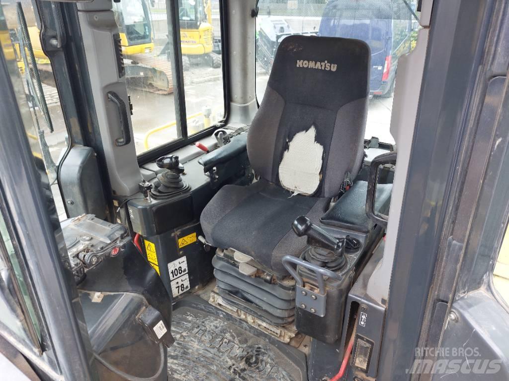Komatsu D65PX-18 Vikšriniai buldozeriai
