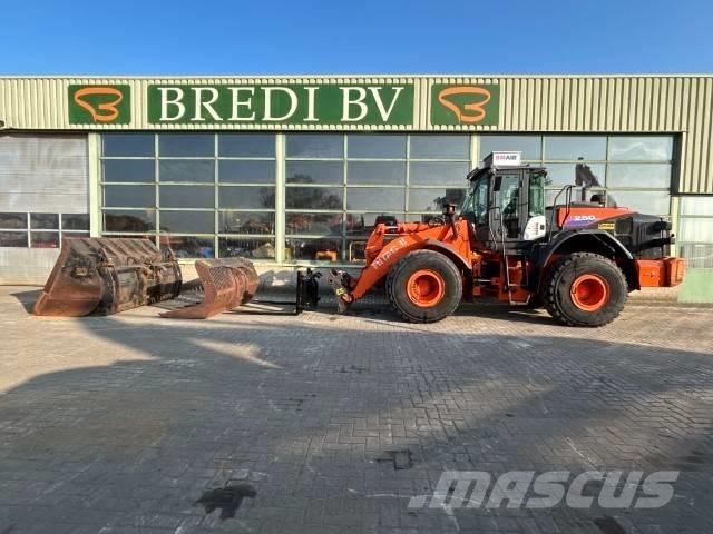 Hitachi ZW 250-6 Naudoti ratiniai krautuvai