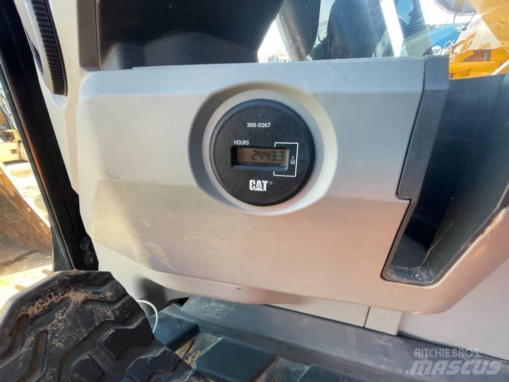 CAT 320fl Vikšriniai ekskavatoriai