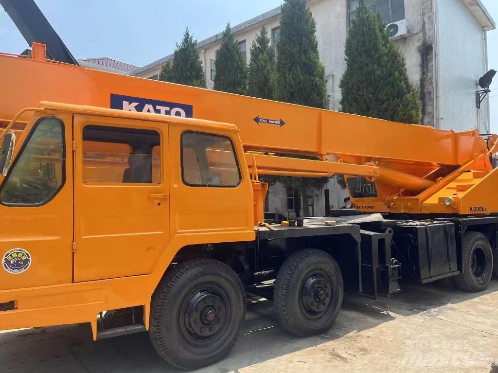 Kato KA 300 E Neapdoroto reljefo kranai