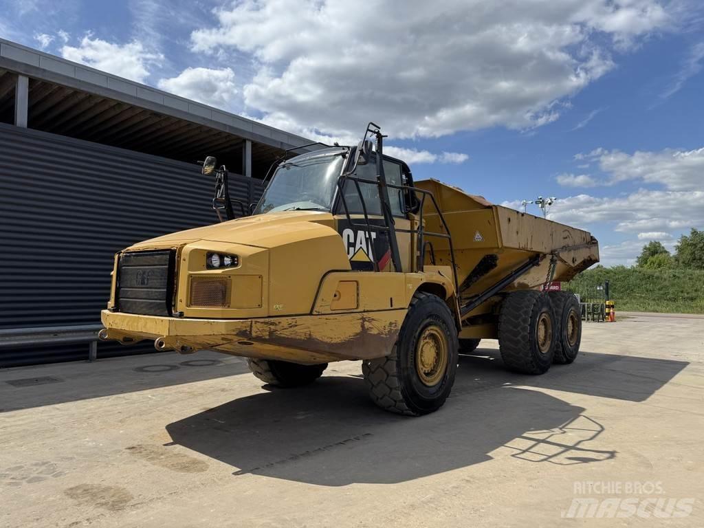 CAT 730C Karjeriniai savivarčiai