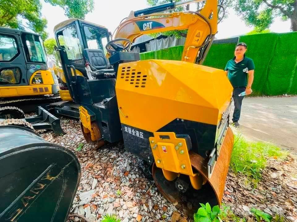 CAT 303 Mini ekskavatoriai < 7 t