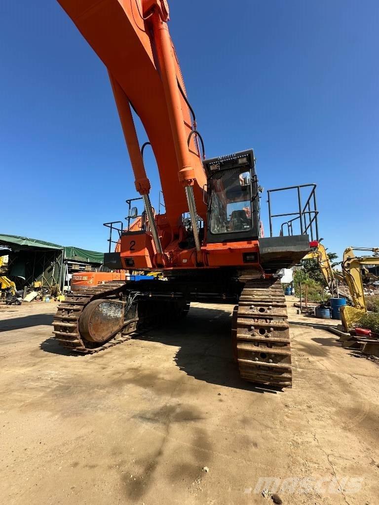 Hitachi EX 1200 Vikšriniai ekskavatoriai