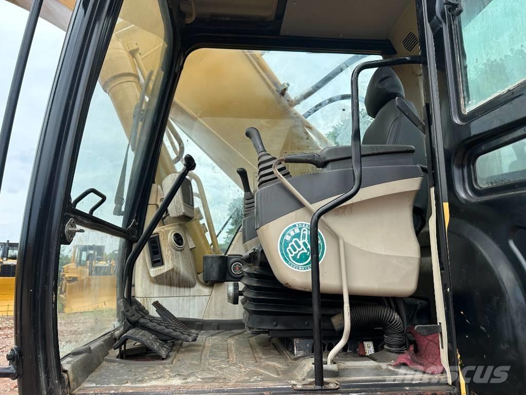 CAT 330 CL Vikšriniai ekskavatoriai