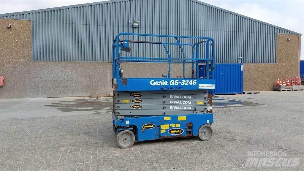 Genie GS3246 Žirkliniai keltuvai