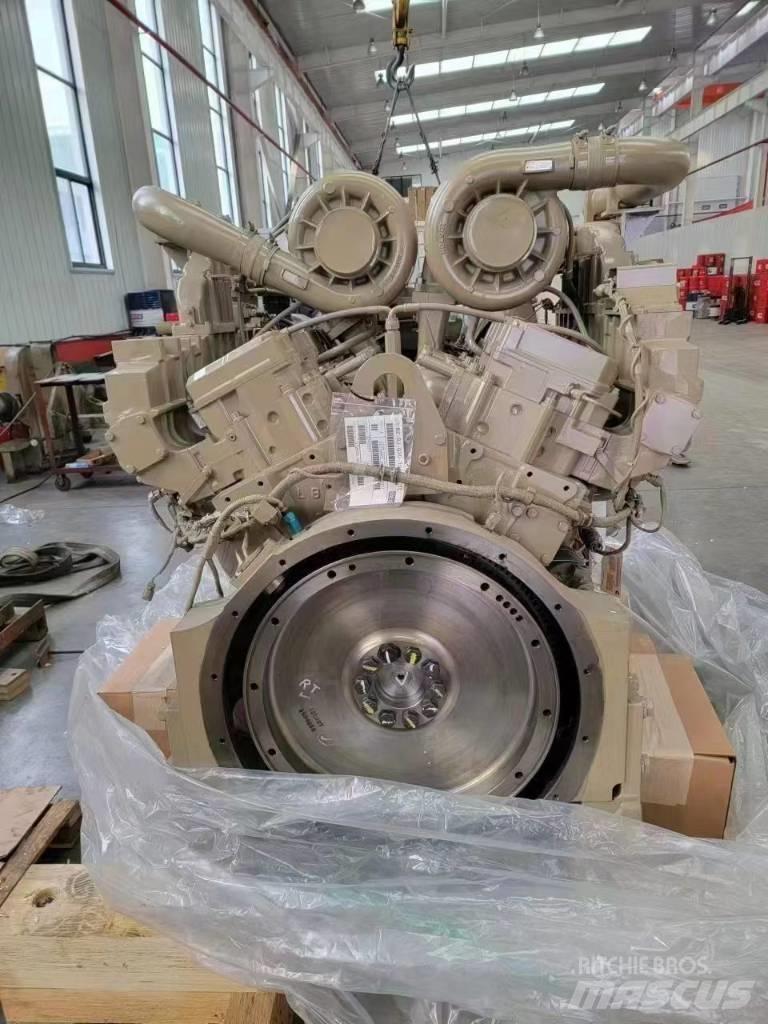 Cummins QST30 Varikliai