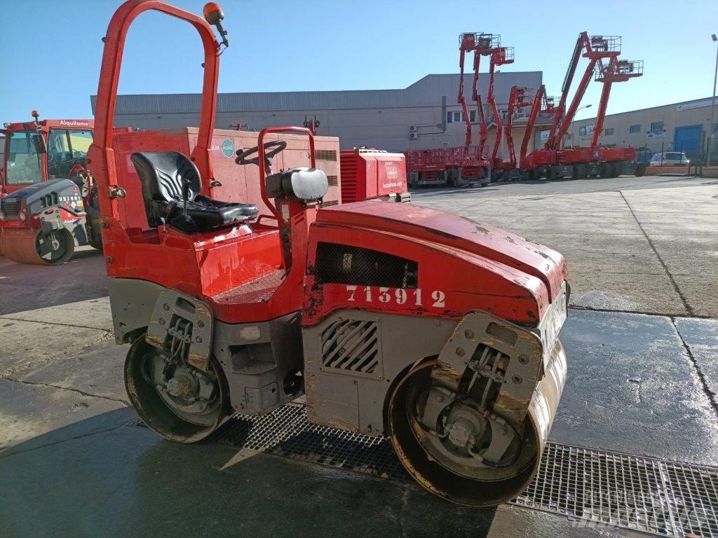 Bomag BW 100 AD-4 Porinių būgnų volai