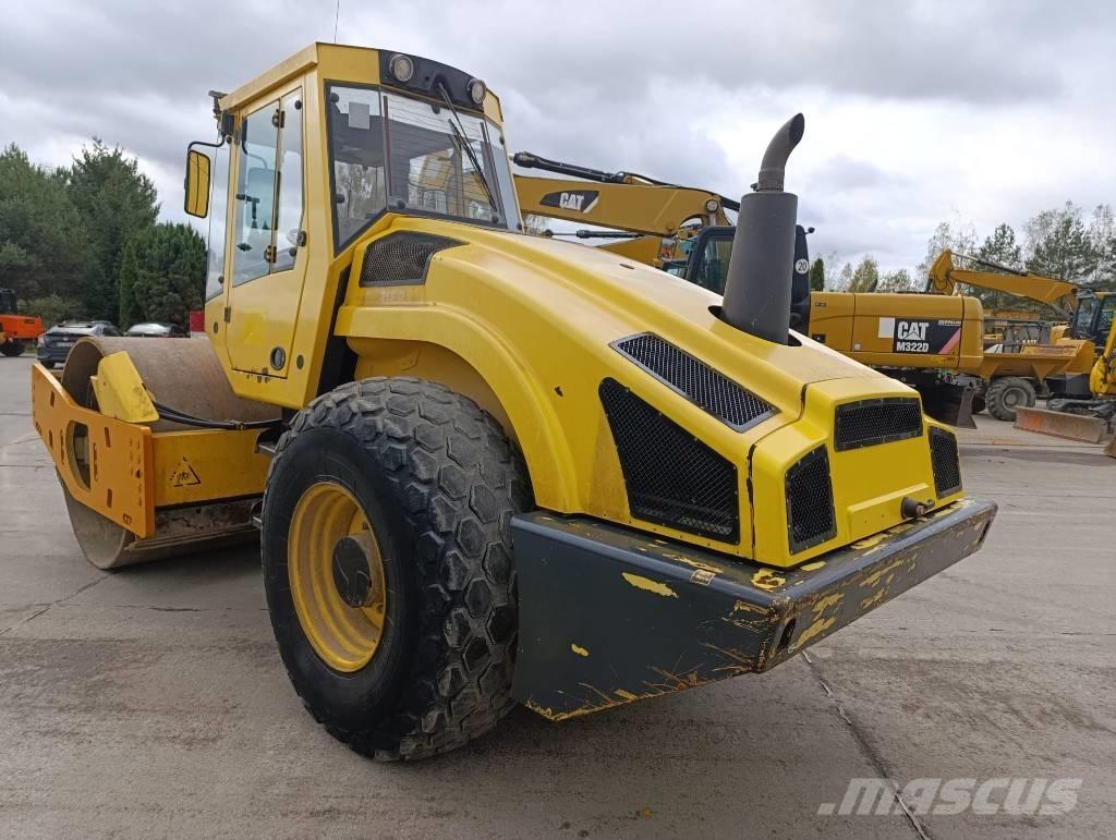Bomag BW 213 D-4 Vieno būgno volai