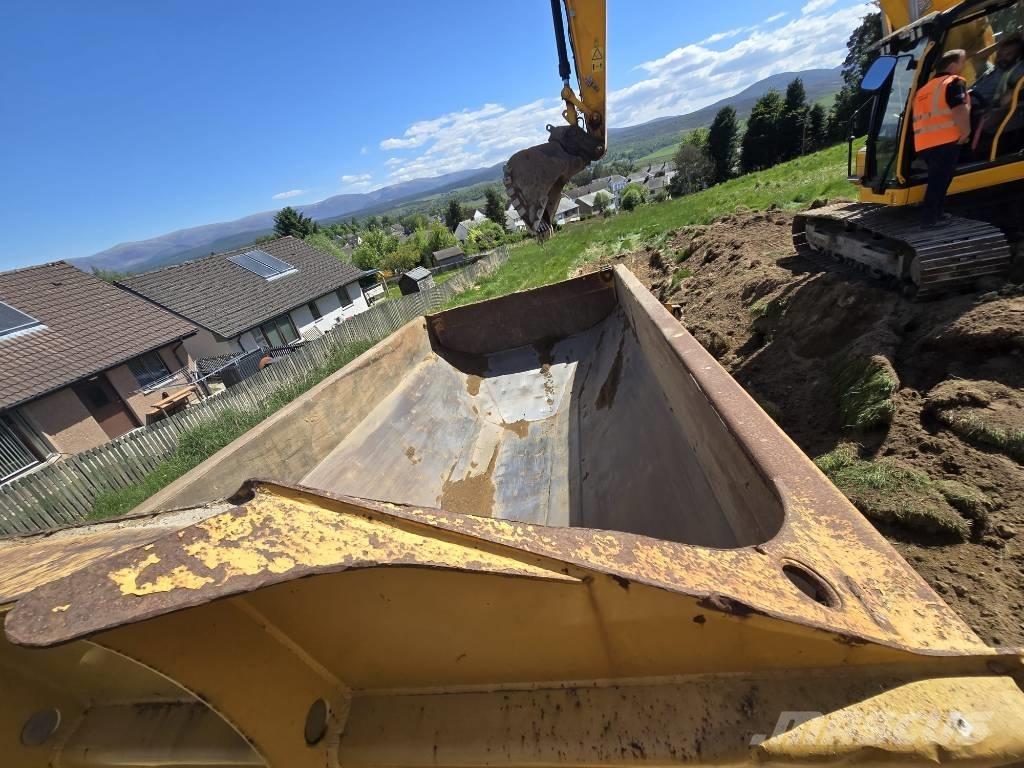 Bell B 25 D Karjeriniai savivarčiai