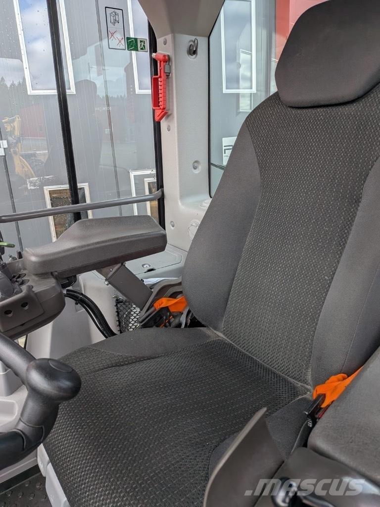 Volvo L 90 H Naudoti ratiniai krautuvai