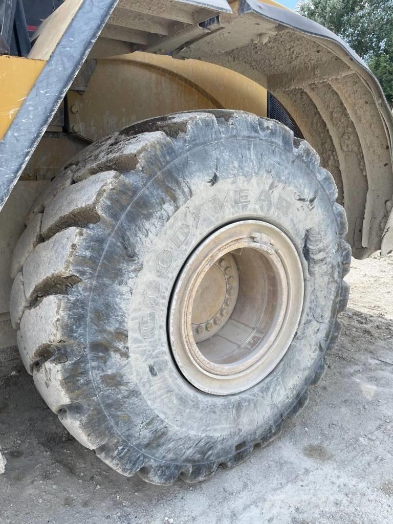 CAT 966 G Naudoti ratiniai krautuvai