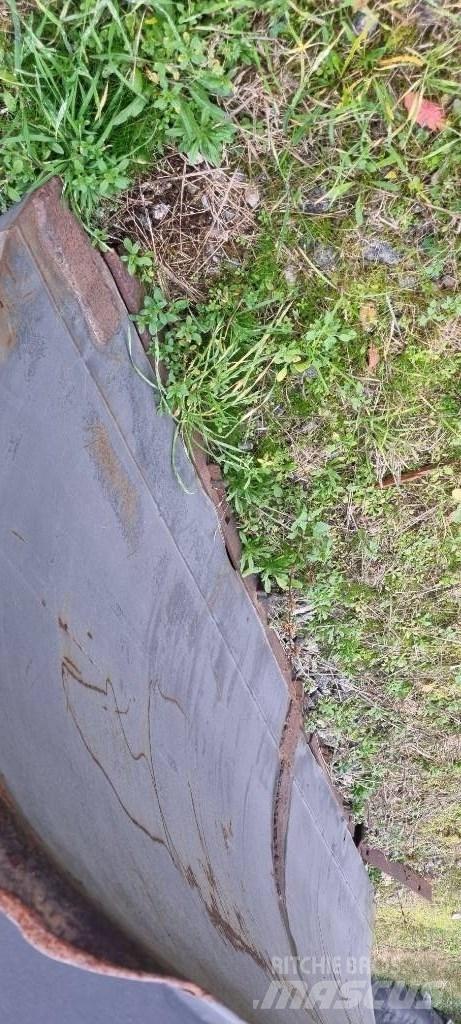 Holms Okänd 3,2 Sniego peiliai ir valytuvai