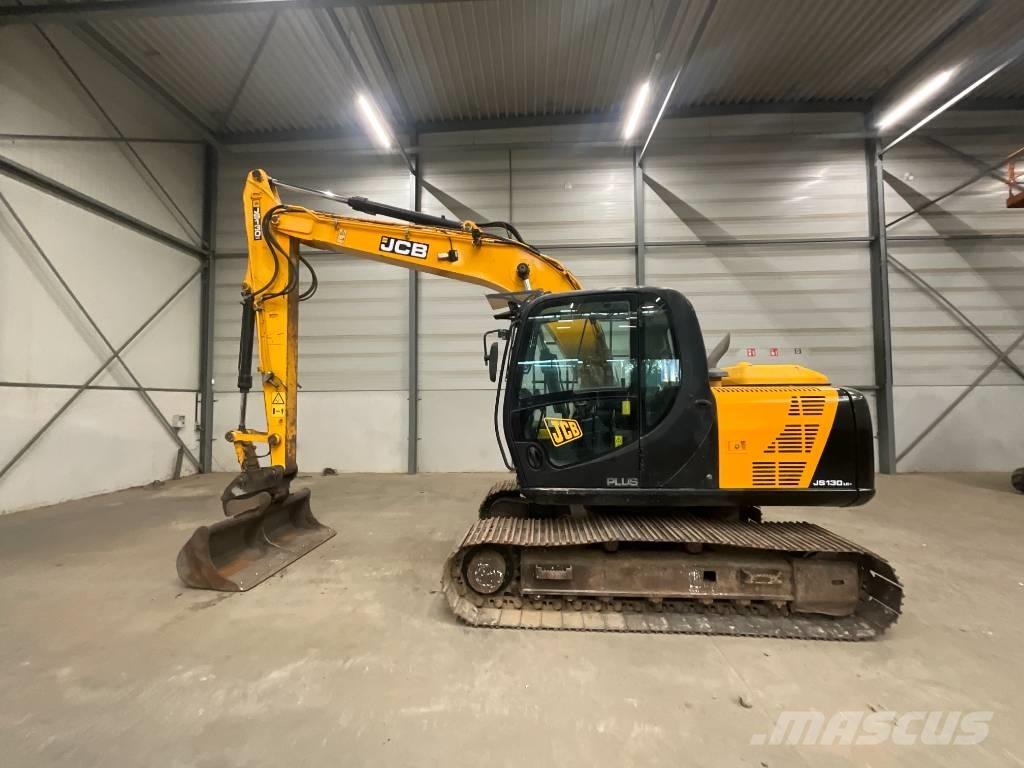 JCB JS 130 LC 4F Vikšriniai ekskavatoriai