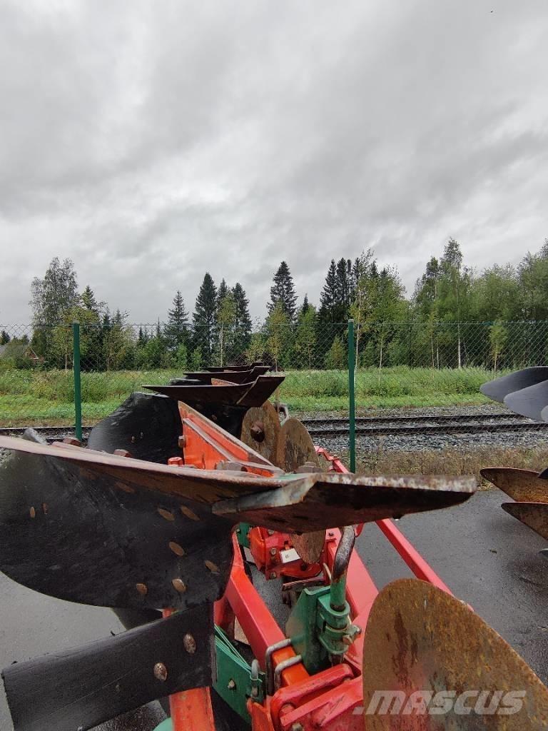 Kverneland EG85 Apverčiamieji plūgai