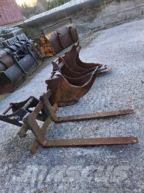 SB Grävtillbehör Kaušai