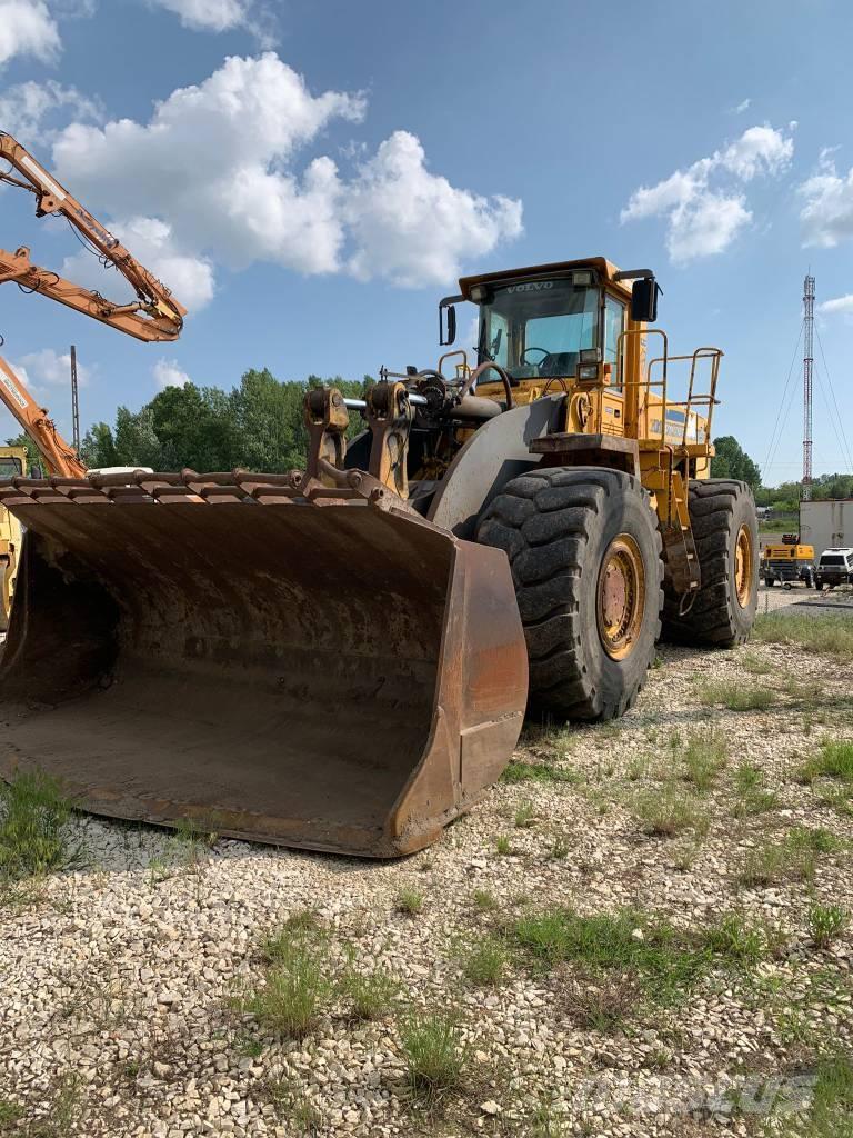 Volvo L330C Naudoti ratiniai krautuvai