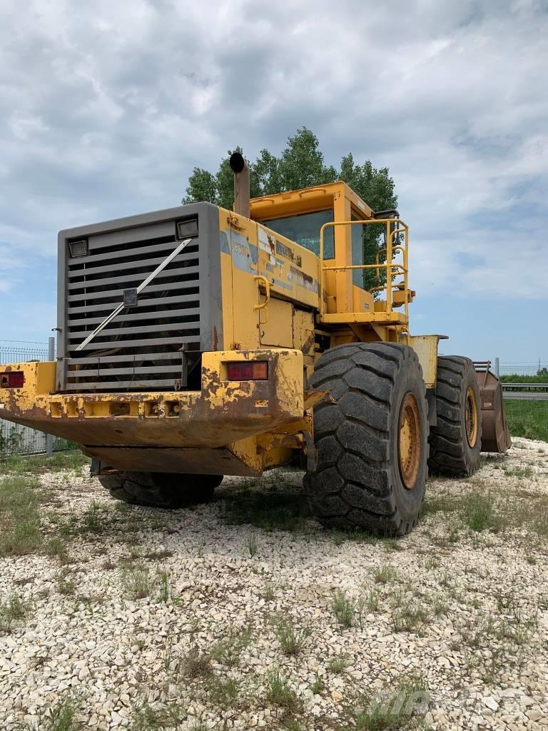Volvo L330C Naudoti ratiniai krautuvai