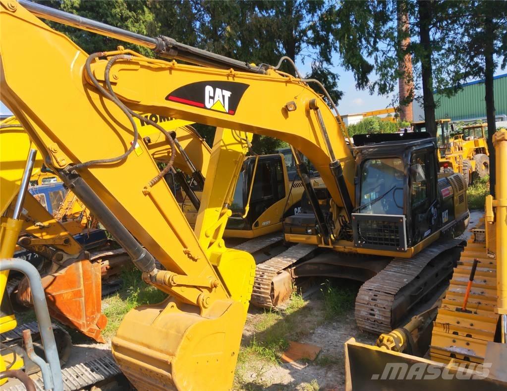 CAT 325C Vikšriniai ekskavatoriai