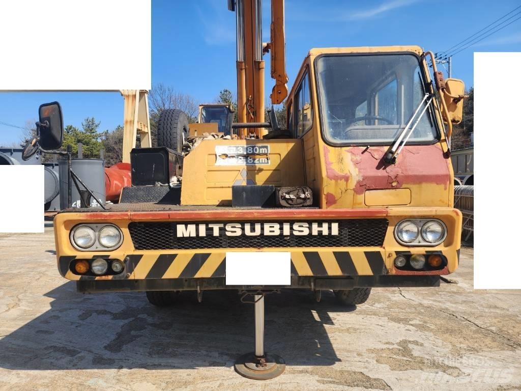 Hyundai HC 50 Visureigiai kranai