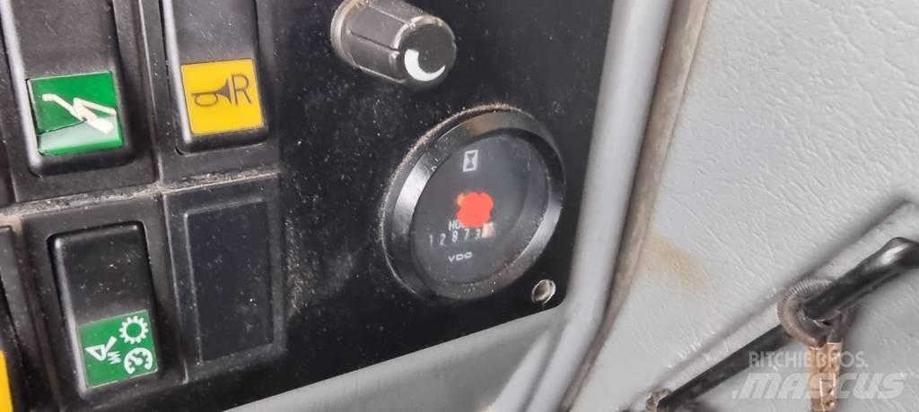 Volvo L 330 E Naudoti ratiniai krautuvai