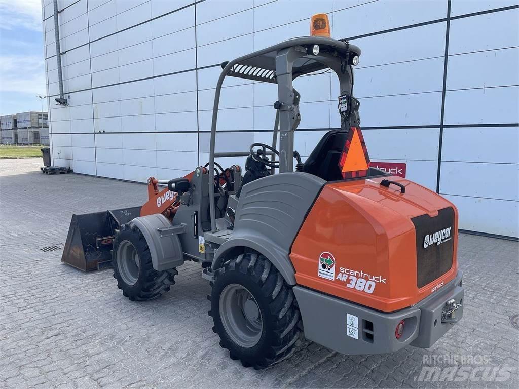 Weycor AR380 Agrar Daugiafunkciniai pakrovėjai