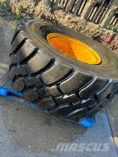 Goodyear Industrial Padangos, ratai ir ratlankiai