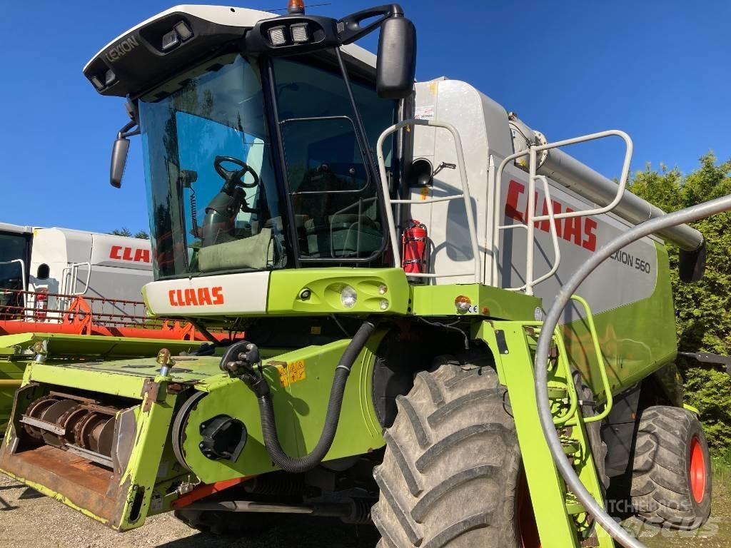 CLAAS LEXION 560 Derliaus nuėmimo kombainai